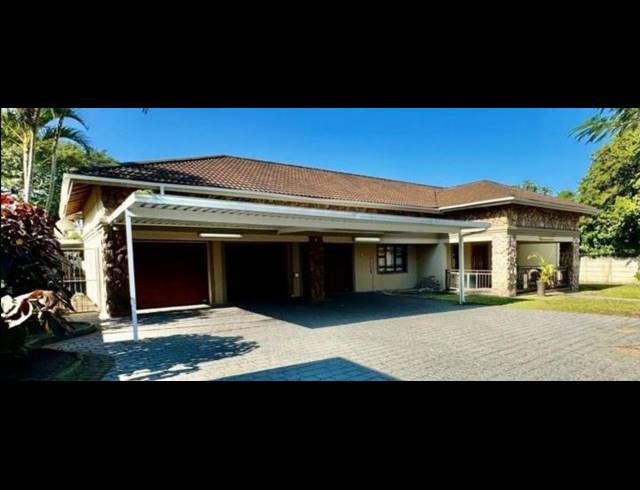 6 BEDROOM HOUSE FOR SALE IN MEER EN SEE